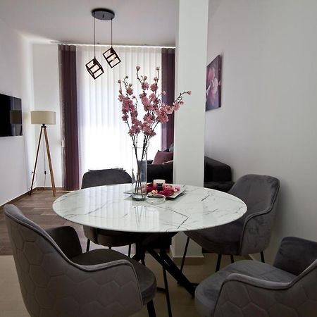 Igman Apartments Tivat Exterior foto
